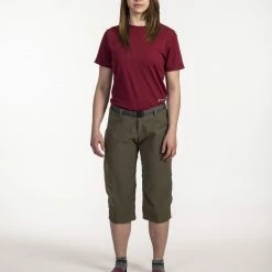 Spirit West Annette Capri's Apparel